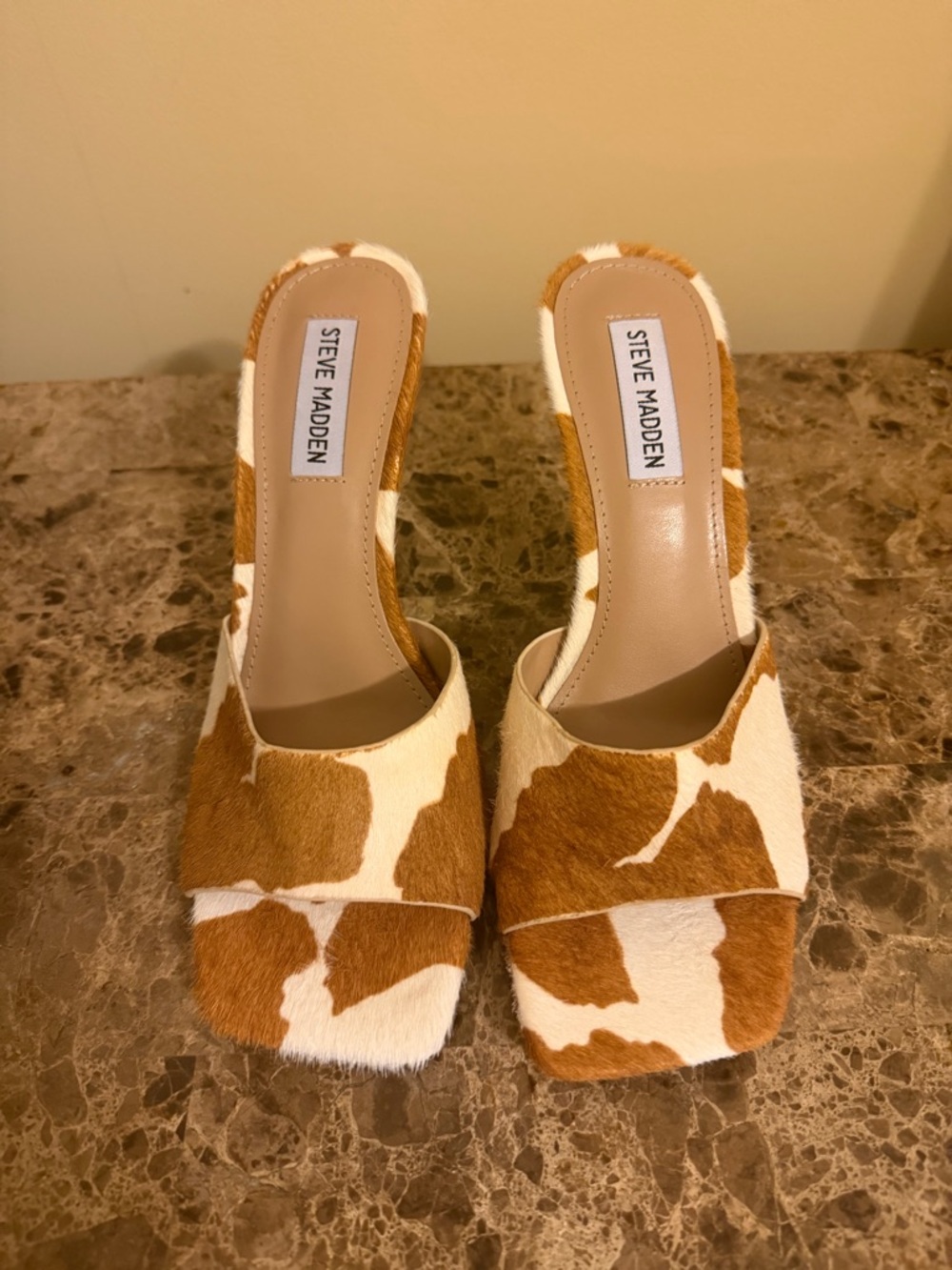 Steve Madden Tan and White Cow-Print and Cow hair Slide heels New!